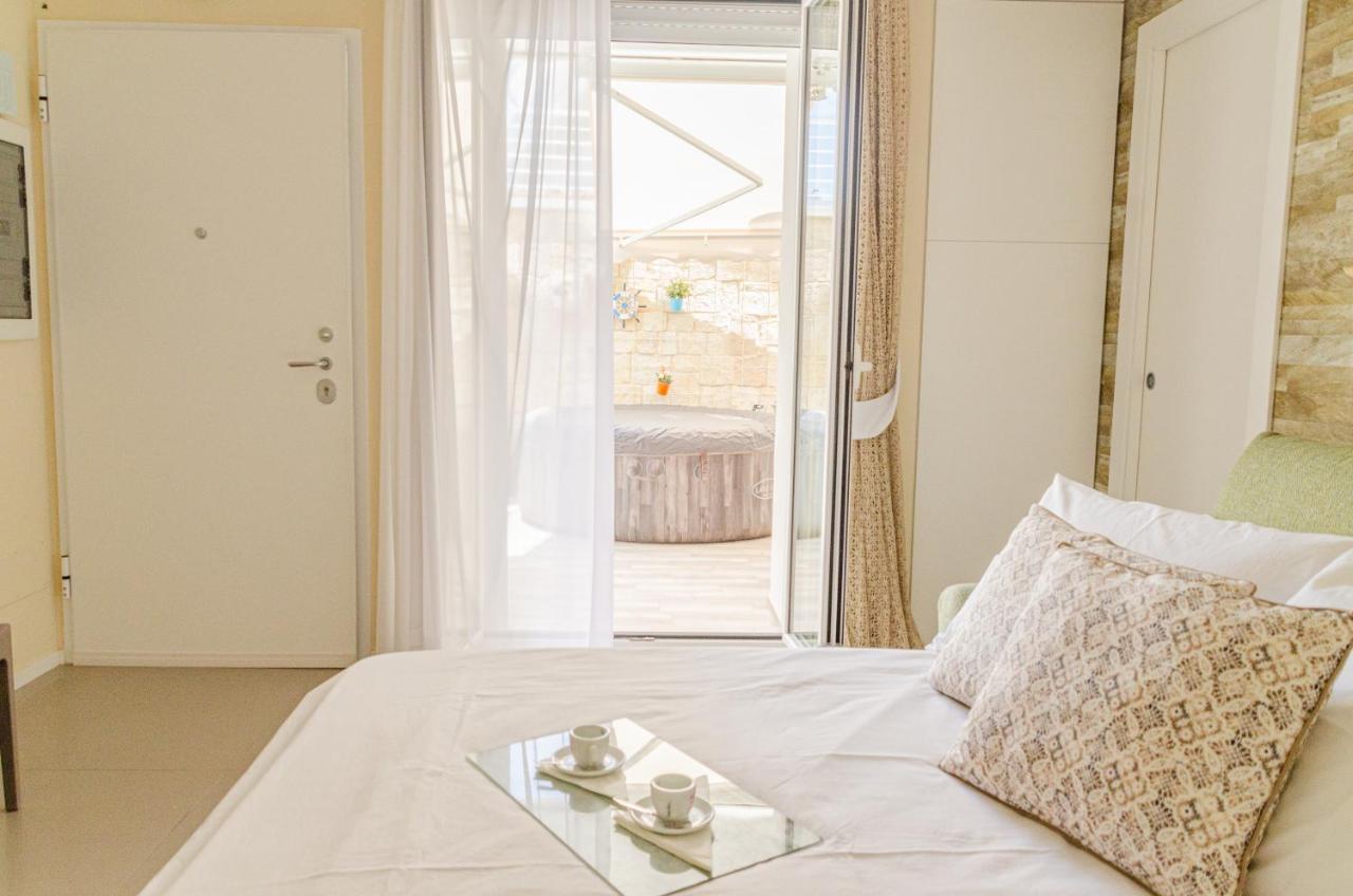 Villa Apulialux Little Jem W Jacuzzi / 180 Steps From Sea à Polignano a Mare Extérieur photo