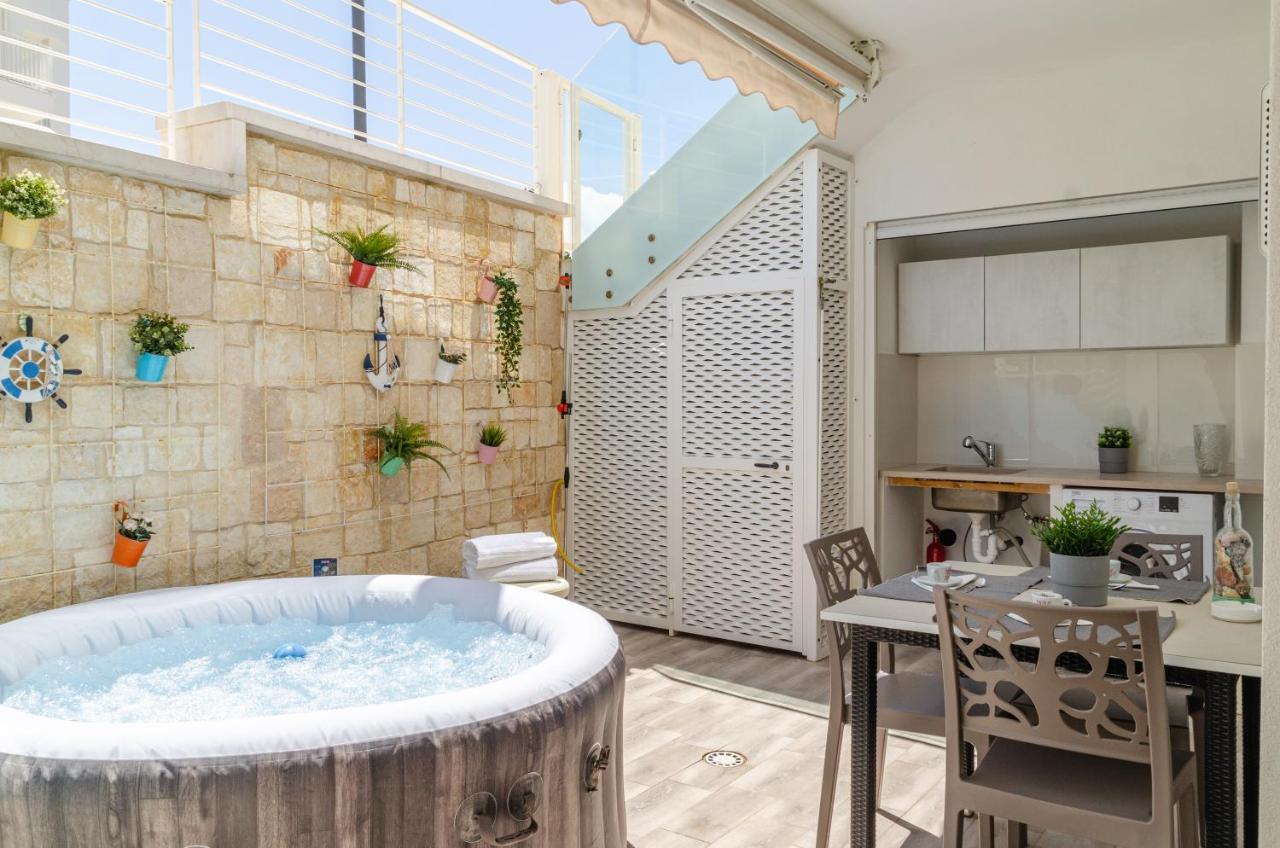 Villa Apulialux Little Jem W Jacuzzi / 180 Steps From Sea à Polignano a Mare Extérieur photo