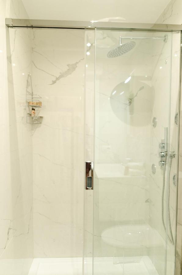 Villa Apulialux Little Jem W Jacuzzi / 180 Steps From Sea à Polignano a Mare Extérieur photo