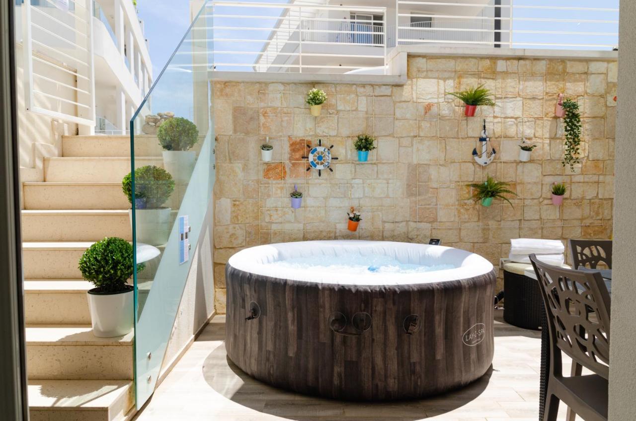 Villa Apulialux Little Jem W Jacuzzi / 180 Steps From Sea à Polignano a Mare Extérieur photo